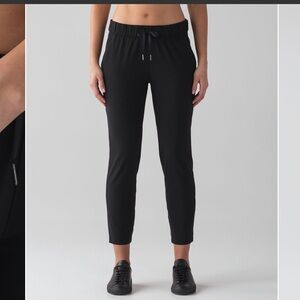 Lululemon On The Fly Pant 28" in Black